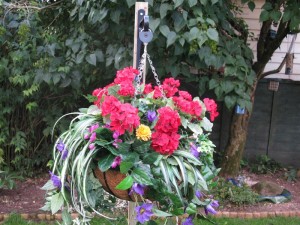 hanging basket lock, the anti-theft device for hanging baskets